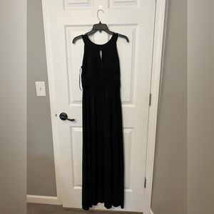 Sangria Floor Length Black Dress